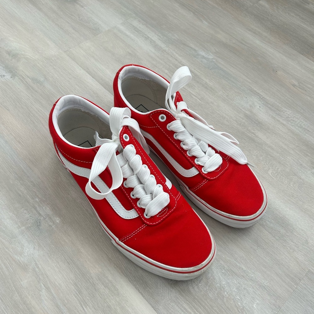 Vans Men’s Red and White Classic Sneakers